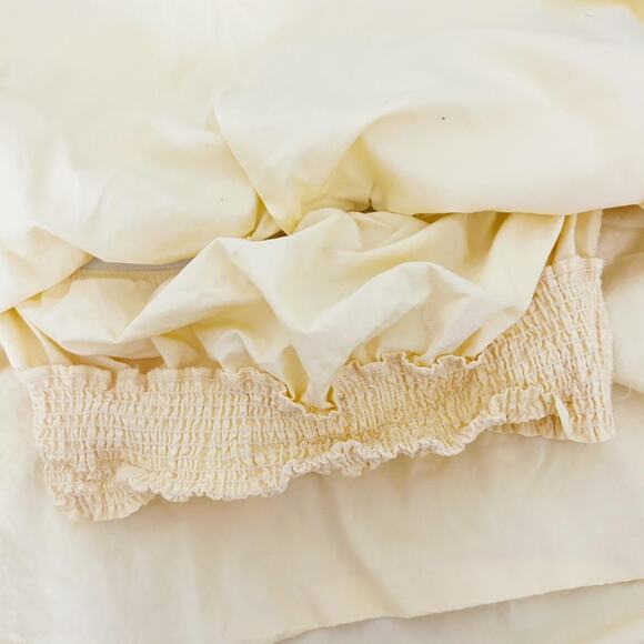 Yellow Aritzia Flowy Crop Top - Picture 3 of 7